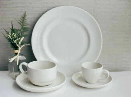 Different types of dinnerware sets